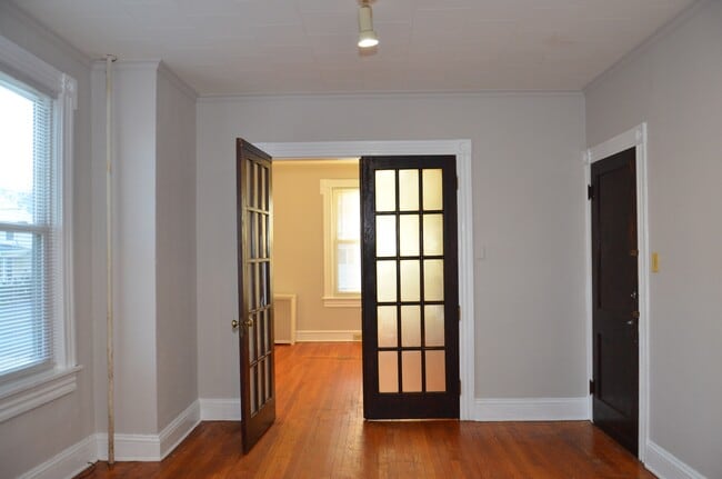 1722 Brick Ave, Unit Apt 1