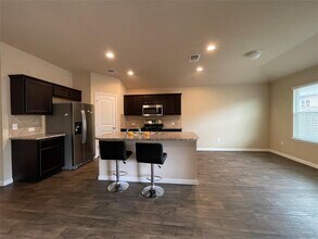 11120 Reliance Creek Dr in Austin, TX - Foto de edificio - Building Photo