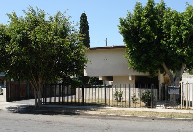 408 S Parton St in Santa Ana, CA - Foto de edificio - Building Photo