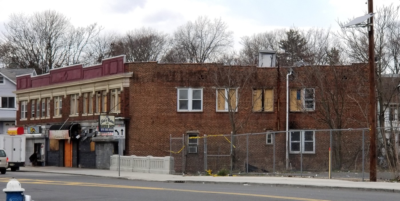 783-785 Lyons Ave in Irvington, NJ - Building Photo