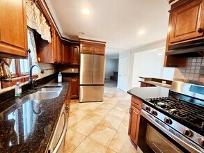 158 Baker St in Boston, MA - Building Photo - Building Photo