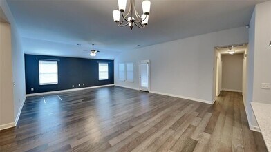 457 Compass Dr in Yukon, OK - Building Photo - Building Photo