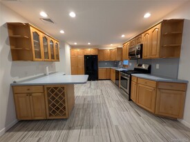 29 Astor Pl in Monsey, NY - Building Photo