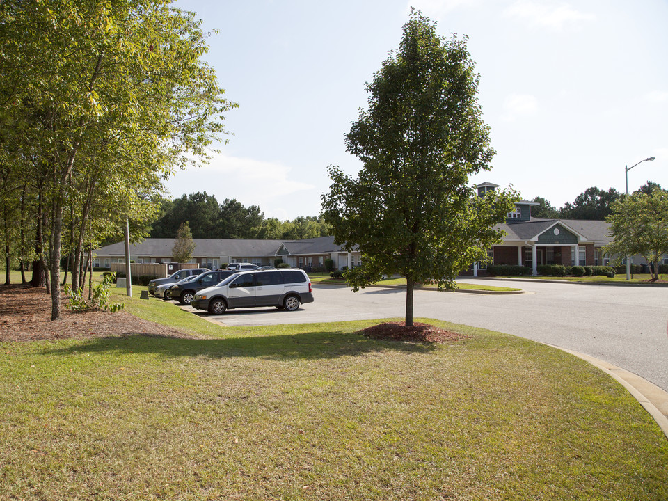 Bunce Manor Apartments in Fayetteville, NC - Building Photo