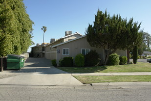 373 N Manila Ave in Fresno, CA - Building Photo