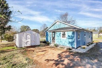 209 Fairdale St in Kings Mountain, NC - Building Photo - Building Photo