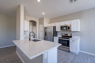 12614 W Earll Dr in Avondale, AZ - Building Photo - Building Photo