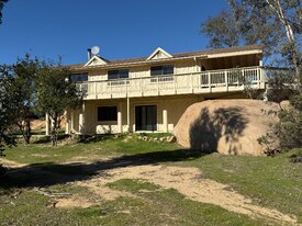 18988 Via Pamela in Jamul, CA - Building Photo