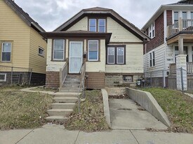 3429 N 20th St in Milwaukee, WI - Building Photo