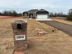 18040 Lantana Lp in Newalla, OK - Building Photo