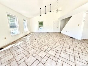 151 Bailey Ave in Meriden, CT - Building Photo - Building Photo