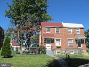 504 Acorn St in Philadelphia, PA - Foto de edificio - Building Photo