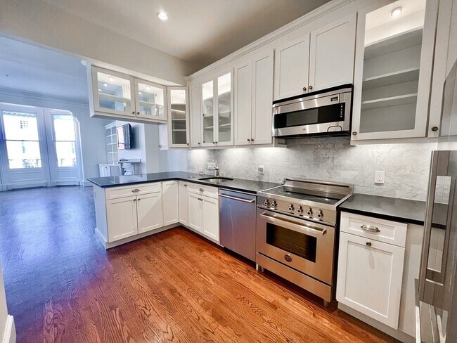 177 Beacon St, Unit 3