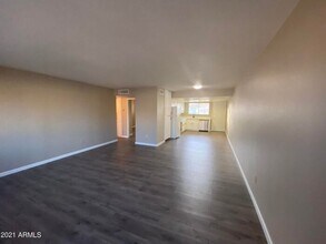 3352 W Harmont Dr in Phoenix, AZ - Building Photo - Building Photo