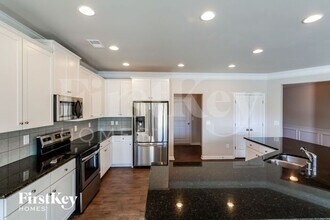 930 Blind Brook Cir in Hoschton, GA - Foto de edificio - Building Photo