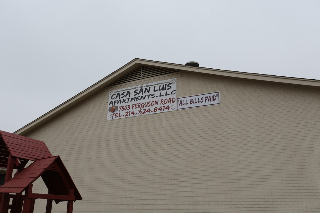 Casa San Luis in Dallas, TX - Foto de edificio