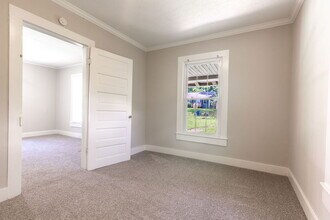 4230 Ogburn Ave in Winston-Salem, NC - Building Photo - Building Photo