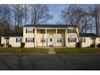 Dahlgren Harbor Apartments in King George, VA - Building Photo