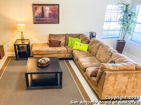 6160 Eckhert Rd in San Antonio, TX - Building Photo
