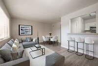 Monterey Manor Apartments in Albuquerque, NM - Building Photo - Building Photo