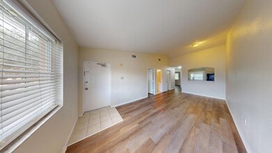 3500 Briar Bay Blvd, Unit 205 in West Palm Beach, FL - Building Photo - Building Photo