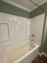 613 W Gray St in Elmira, NY - Building Photo - Building Photo