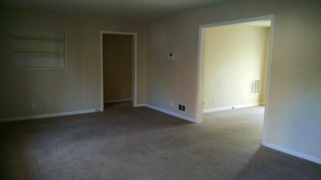 7830 Donnelly Ave in Kansas City, MO - Building Photo - Building Photo