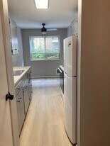 Cameo Apartments in Burien, WA - Building Photo