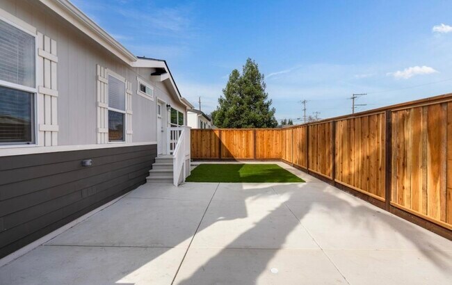 841 N L St in Livermore, CA - Building Photo - Building Photo