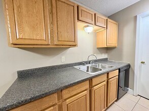 403 Fox Run Ave in Lafayette, LA - Building Photo - Building Photo