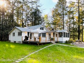 299 Wittenberg Rd in Bearsville, NY - Building Photo