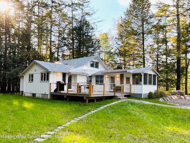 property at 299 Wittenberg Rd