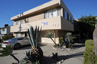 807 Edgewood St in Inglewood, CA - Foto de edificio - Building Photo