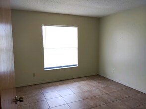 1007 Matterhorn St in Deltona, FL - Building Photo - Building Photo