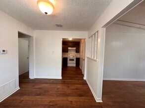 1909 Starling Ct in Cleburne, TX - Building Photo - Building Photo