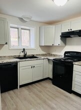 78 Dale St in Wilton, NH - Building Photo - Building Photo