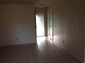 1907 Castle Gate Cir in San Marcos, TX - Building Photo - Building Photo