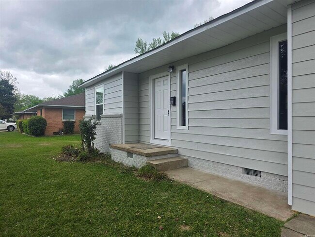 407 Rock St in North Little Rock, AR - Foto de edificio - Building Photo