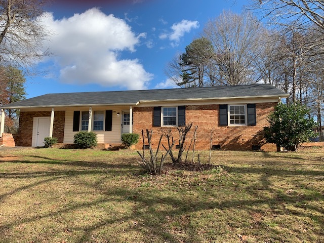 1303 Rolling Ln in Statesville, NC - Building Photo