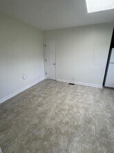 5038 Winterville Pkwy in Winterville, NC - Building Photo - Building Photo