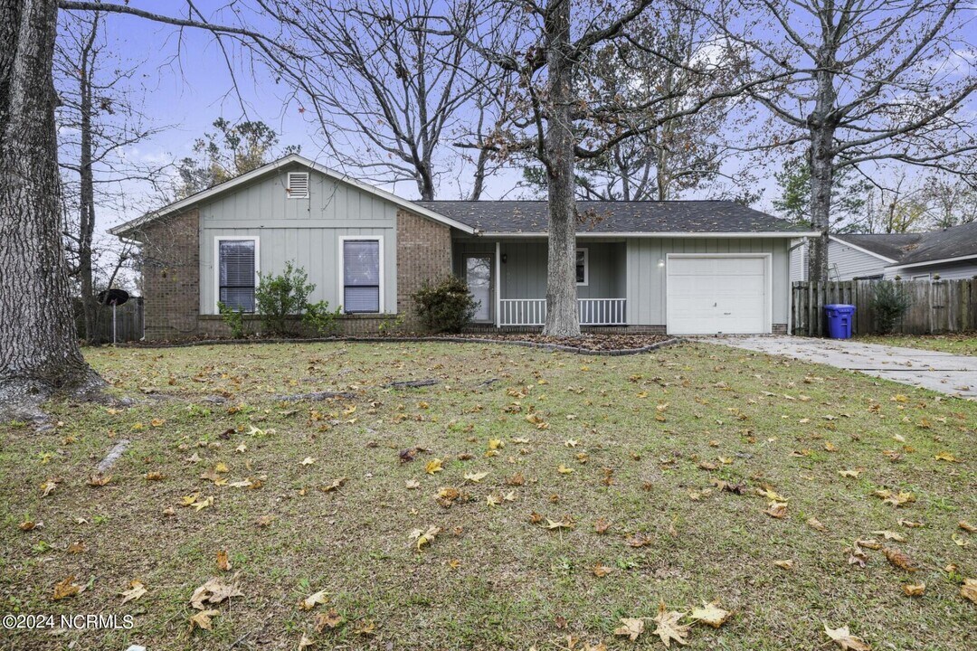 1008 Massey Rd in Jacksonville, NC - Building Photo