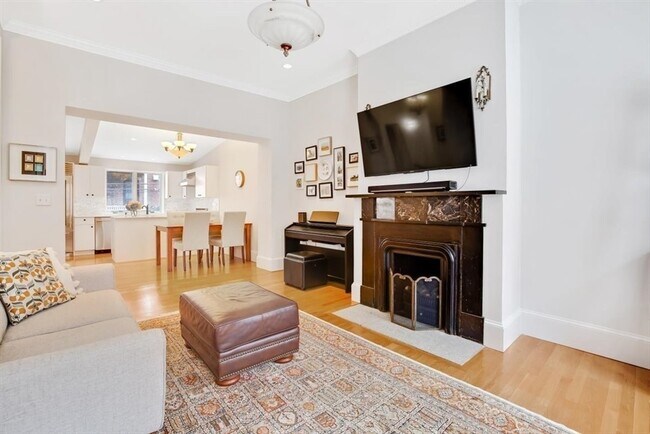 5 Bond St in Boston, MA - Building Photo - Building Photo