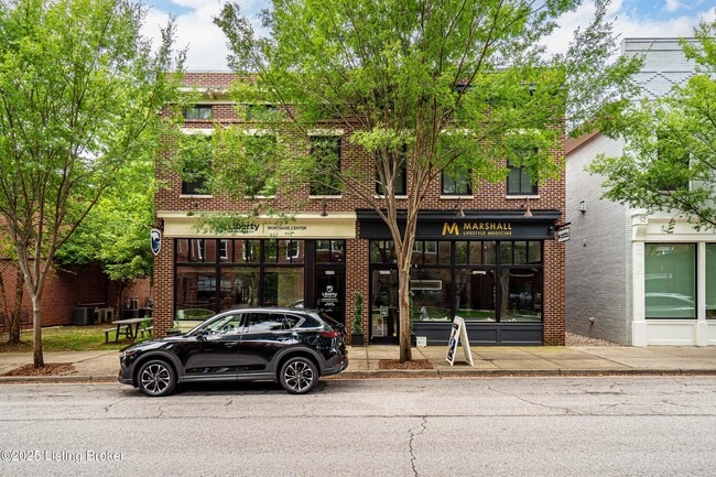 property at 10604 Meeting St