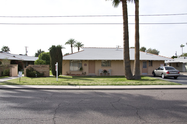 Turney Apartments in Phoenix, AZ - Foto de edificio - Building Photo