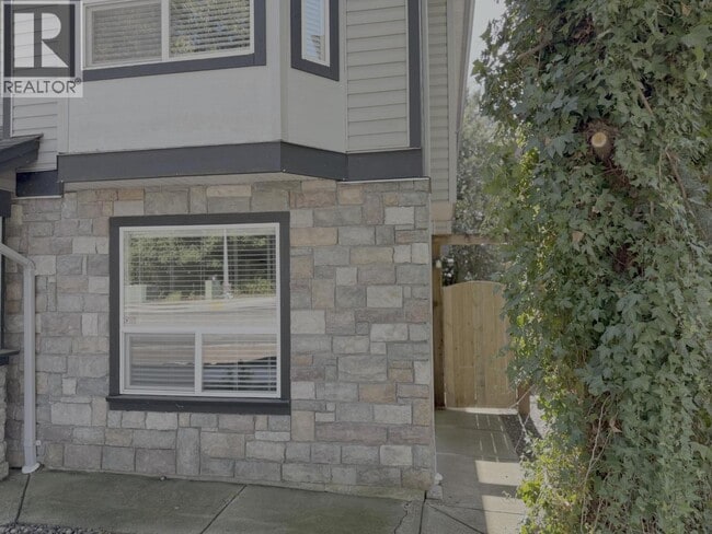 23680 Kanaka Wy in Maple Ridge, BC - Building Photo - Building Photo