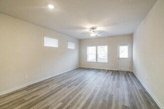 477 Prescott Wy in Villa Rica, GA - Foto de edificio - Building Photo