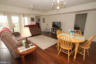 6403 Centennial Station Dr in Warminster, PA - Building Photo