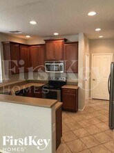 3813 E Parkview Dr in Gilbert, AZ - Building Photo - Building Photo
