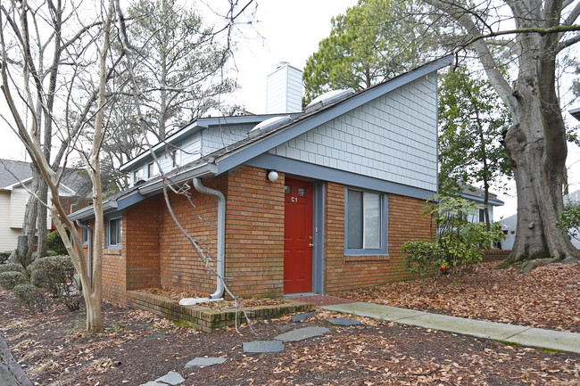 Defoor Oak in Atlanta, GA - Foto de edificio - Building Photo