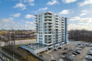 The Kay in Mississauga, ON - Building Photo